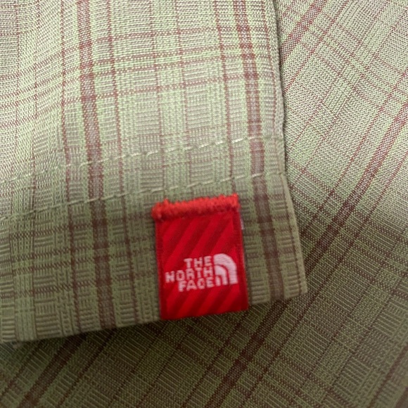 The North Face Mens Green Plaid Short Sleeve Button Down Shirt - Size M - Picture 6 of 8